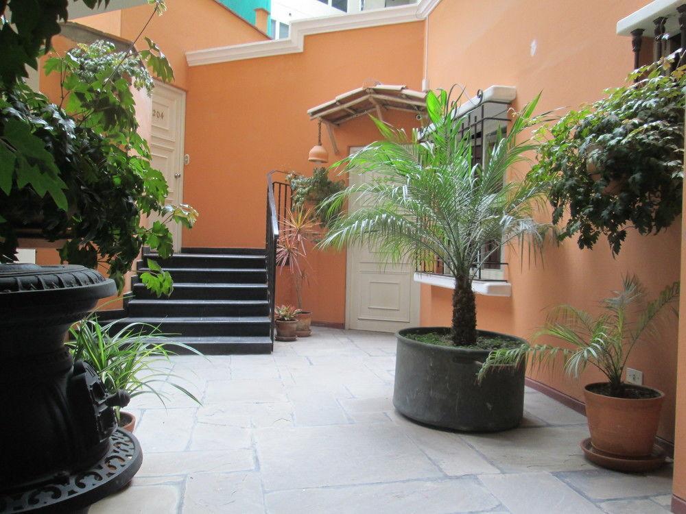 Suites Real Apart Hotel Appart hôtel 3*