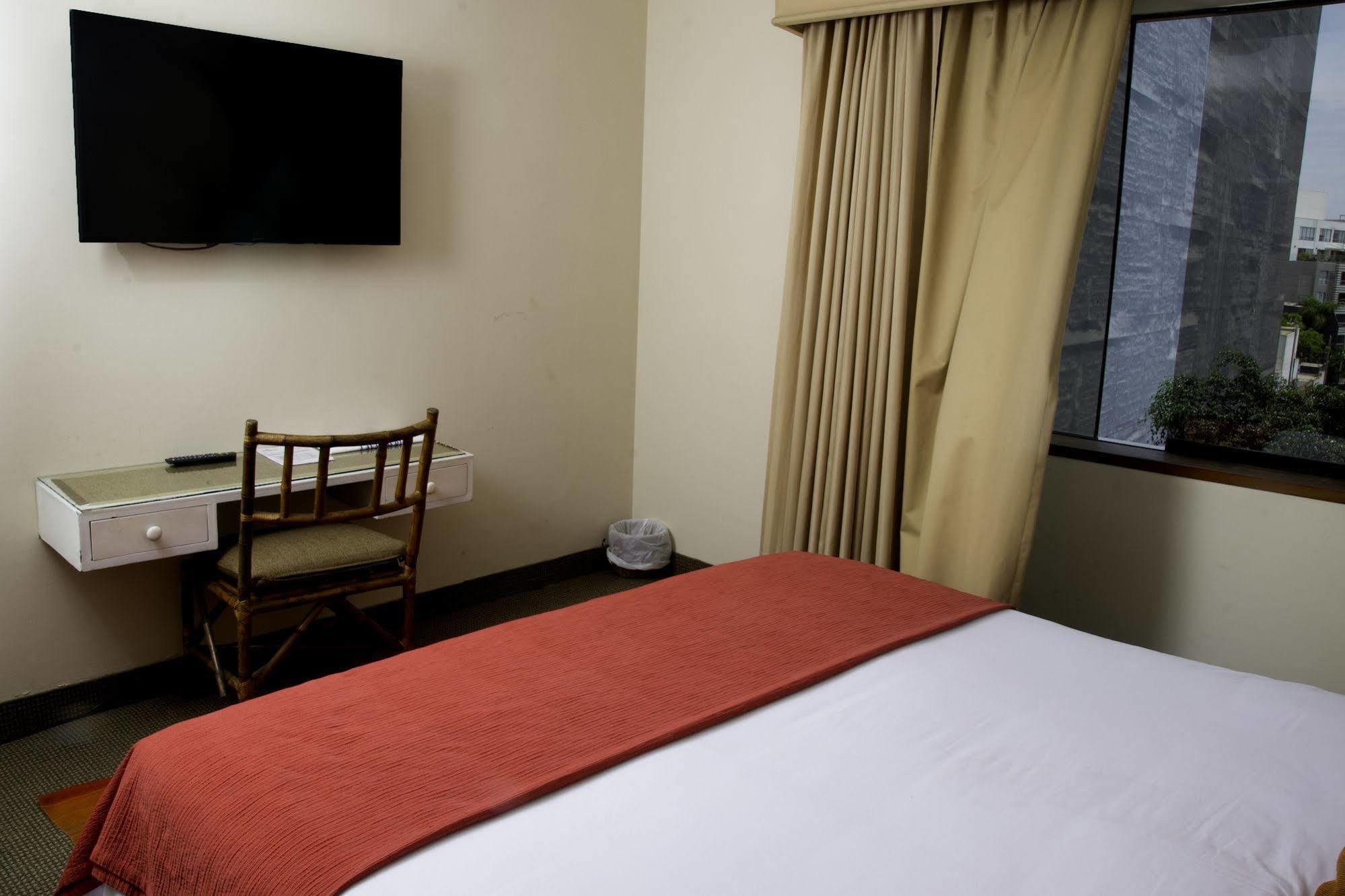 Suites Real Apart Hotel 3* Lima